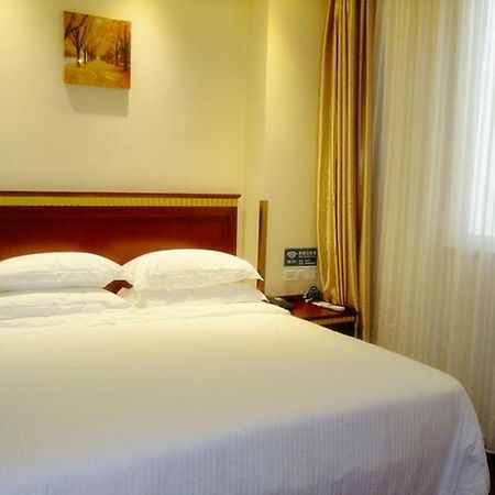 Greentree Inn Jiangsu Wuxi Yangjian Xihu Road Express Hotel Dış mekan fotoğraf
