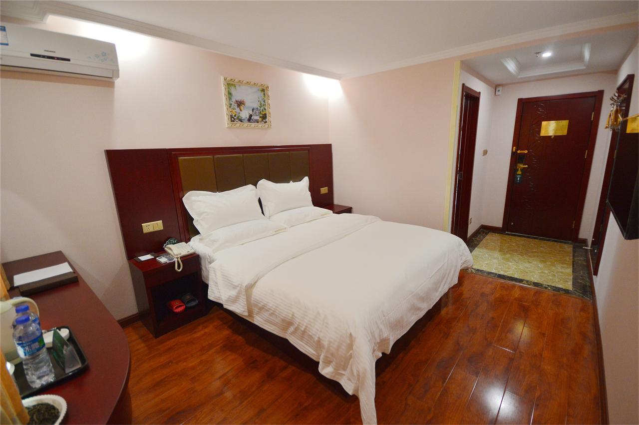 Greentree Inn Jiangsu Wuxi Yangjian Xihu Road Express Hotel Dış mekan fotoğraf
