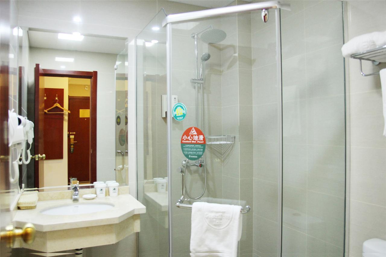 Greentree Inn Jiangsu Wuxi Yangjian Xihu Road Express Hotel Dış mekan fotoğraf
