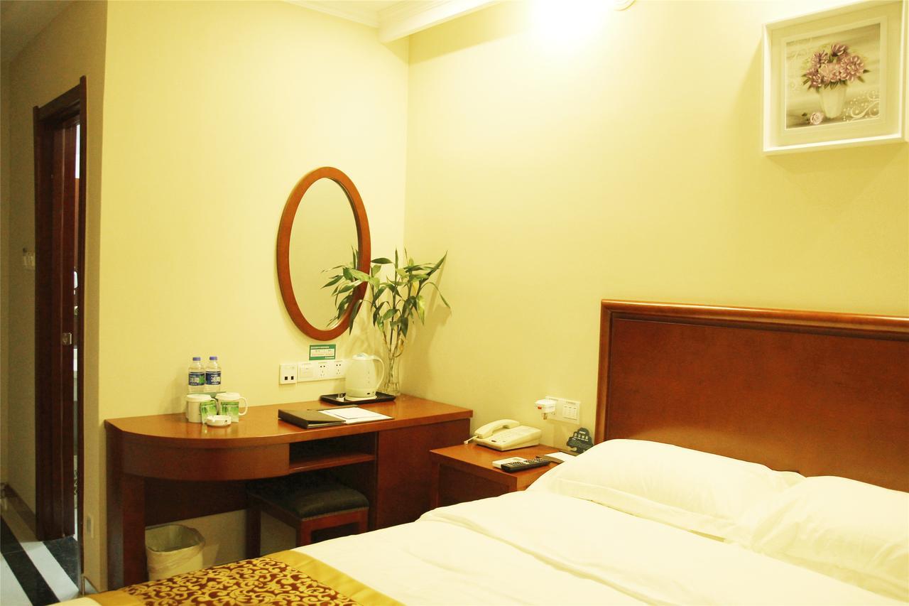 Greentree Inn Jiangsu Wuxi Yangjian Xihu Road Express Hotel Dış mekan fotoğraf